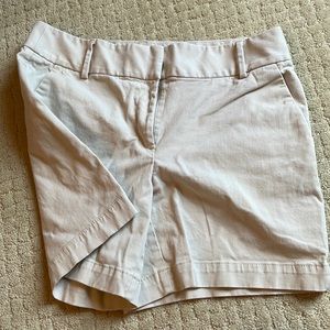 Loft 4 inch inseam shorts